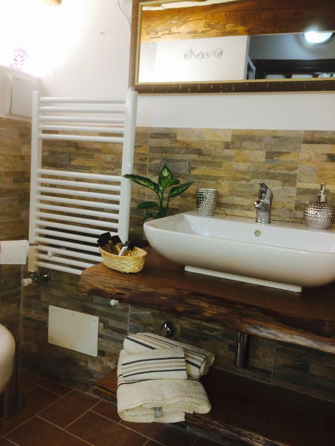 Mansarda Degli Ulivi Apartment Rigomagno Ngoại thất bức ảnh